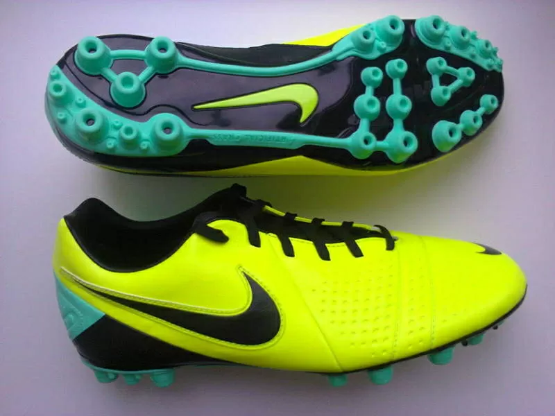 Профессиональные фирменные бутсы Nike CTR 360 (Барселона). 44р. 890 гр 2