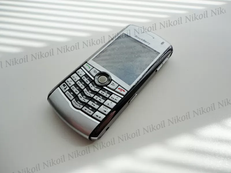 Продам корпус для Blackberry 8100 серый. 