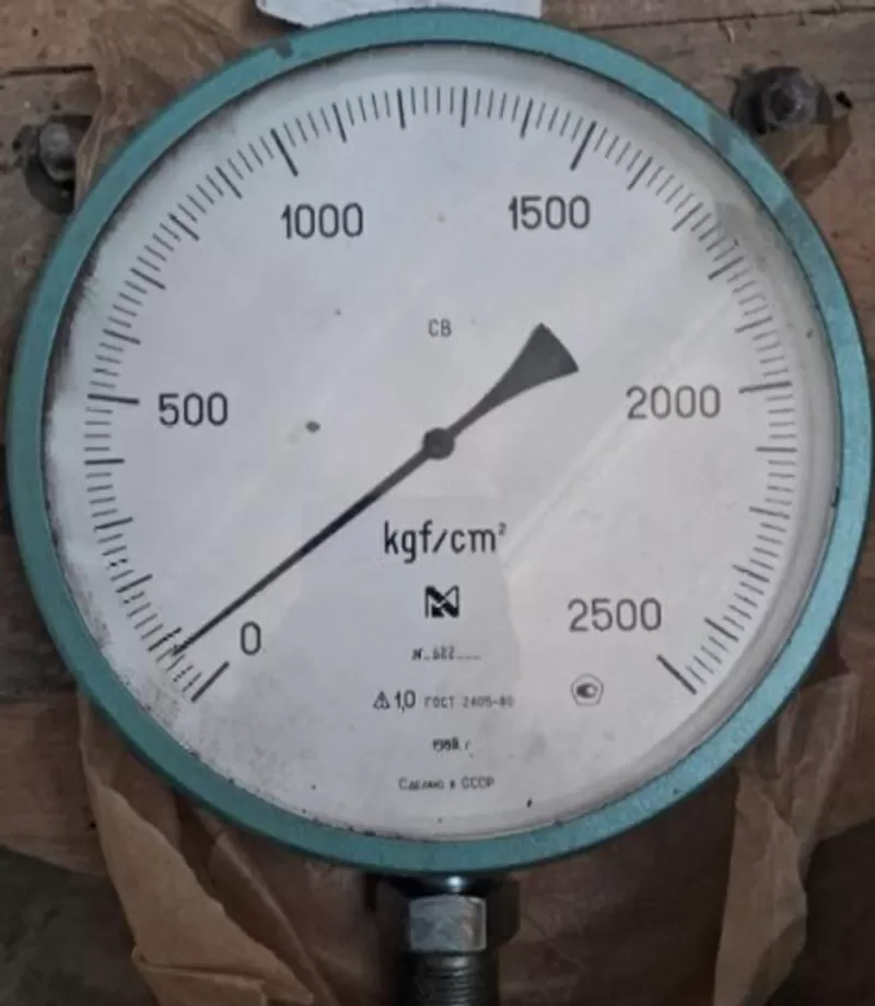 Манометр     СВ-2500